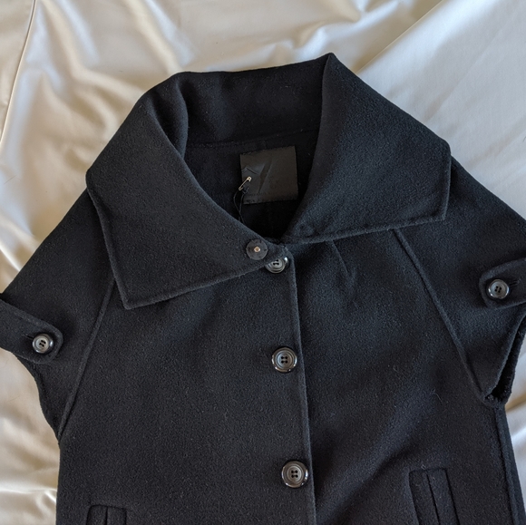 Huang Shu Chi runway wool coat $460 - Picture 5 of 7